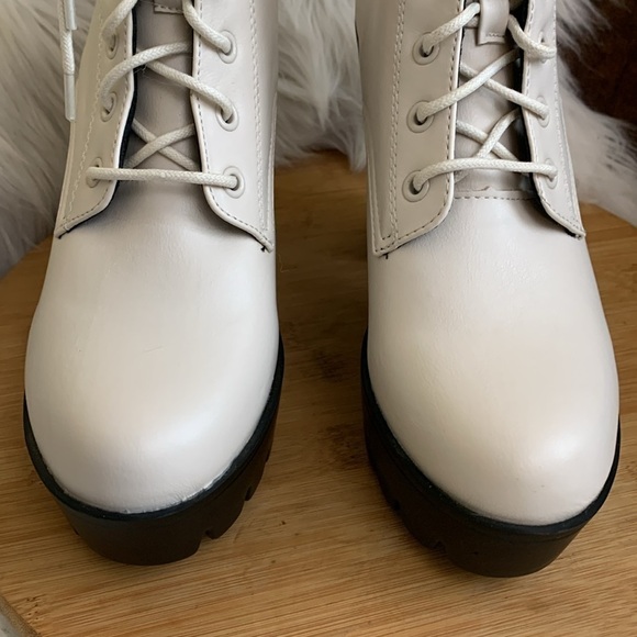 Seychelles | Lacey White Platform Lace Up Chunky Moto High Heel Boots NWOT 8.5M - Picture 7 of 17